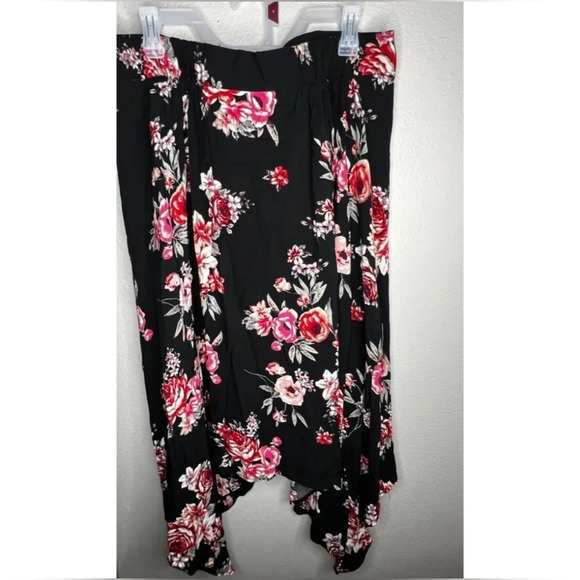 Torrid Women’s Floral Asymmetrical Midi Length Challis Handkerchief Skirt 2X - Picture 4 of 6